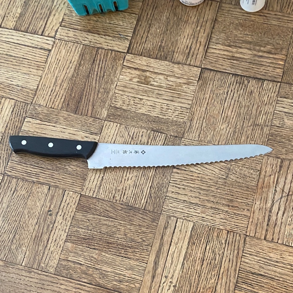 Tojiro 10.75" Bread Knife